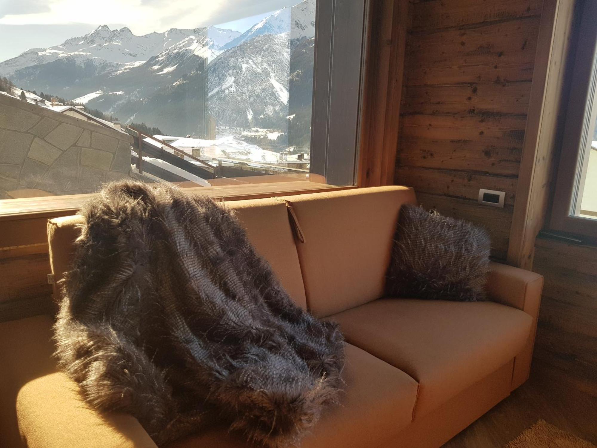Best House Snc Di Elisa Baroni E Beatrice Dei Cas Bormio Luaran gambar