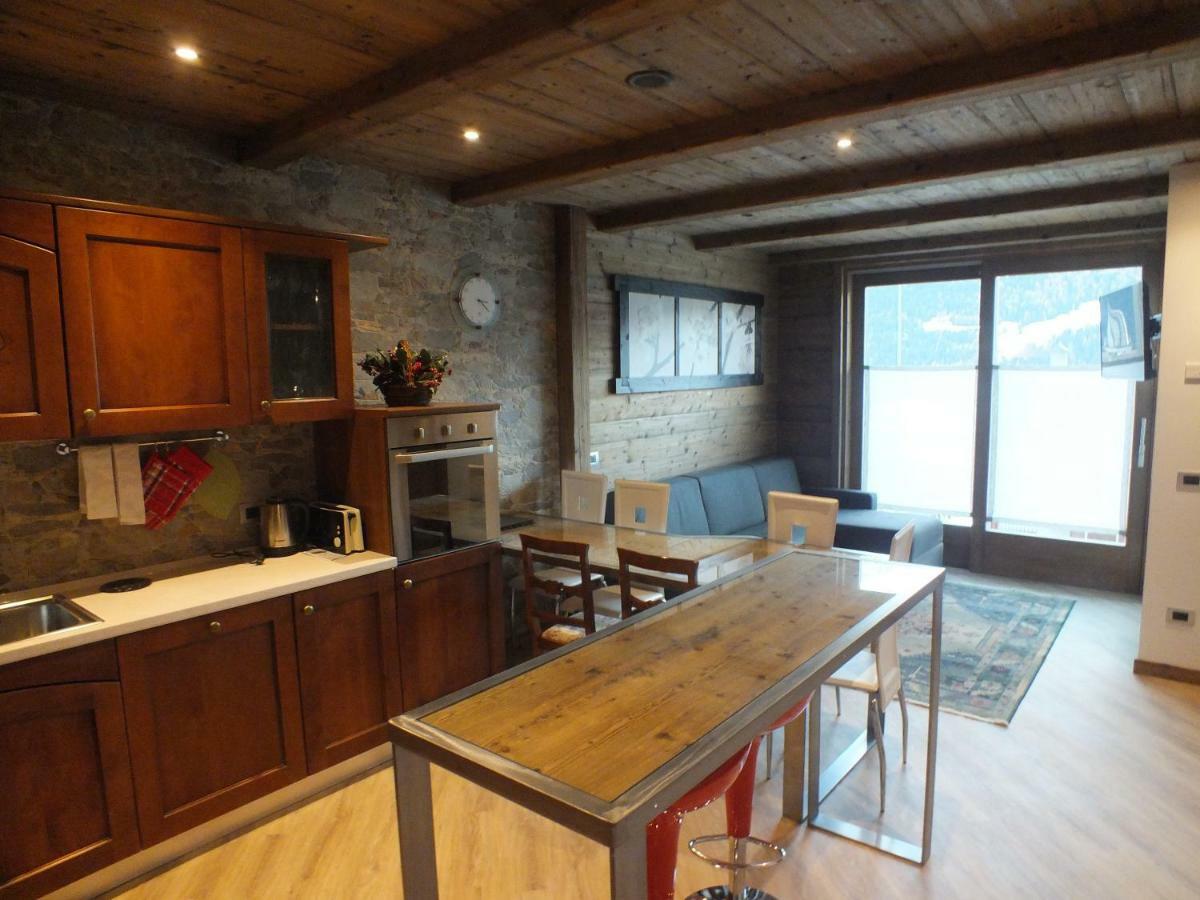 Best House Snc Di Elisa Baroni E Beatrice Dei Cas Bormio Luaran gambar