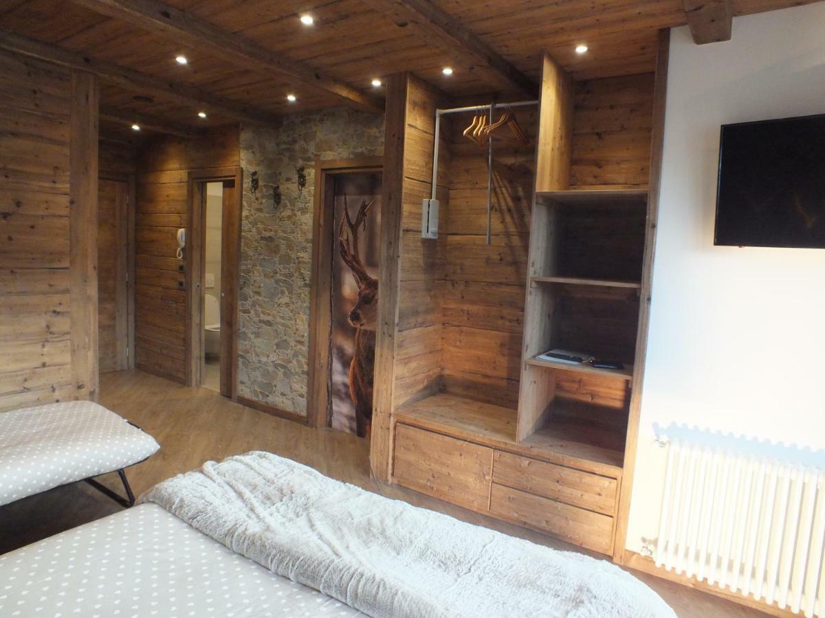 Best House Snc Di Elisa Baroni E Beatrice Dei Cas Bormio Luaran gambar
